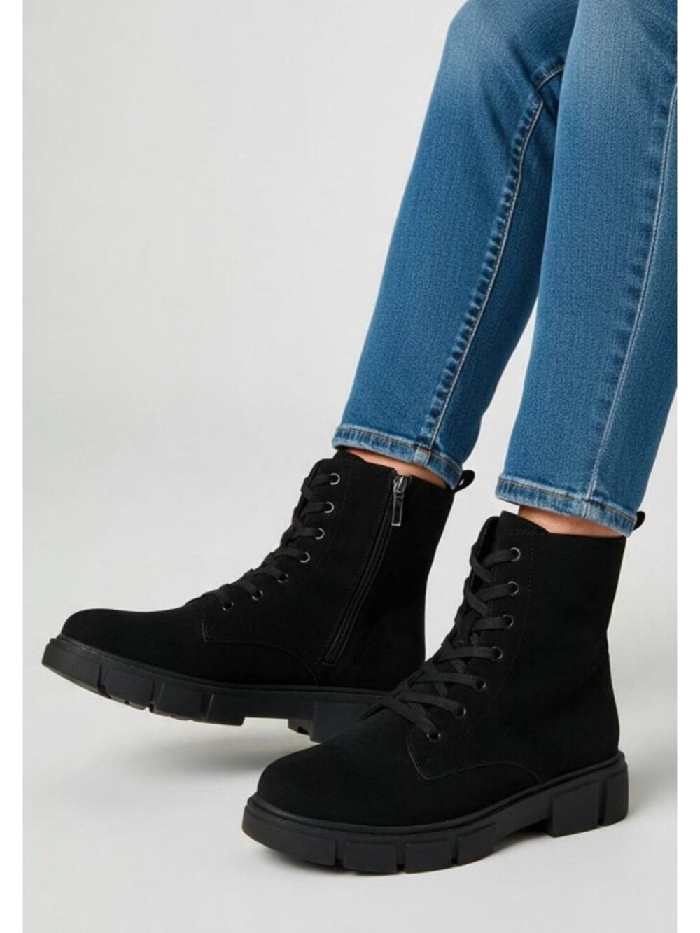 Black Chunky Sole Lace-Up Combat Boots With Side Zipper For Women